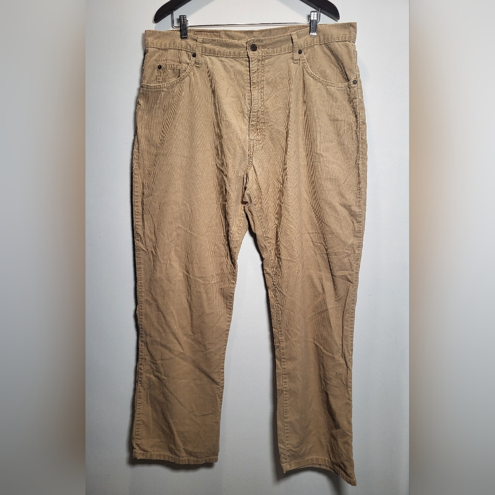 👕🌶 Vintage Levi's "Orange Tab" Corduroy Straight Pants
